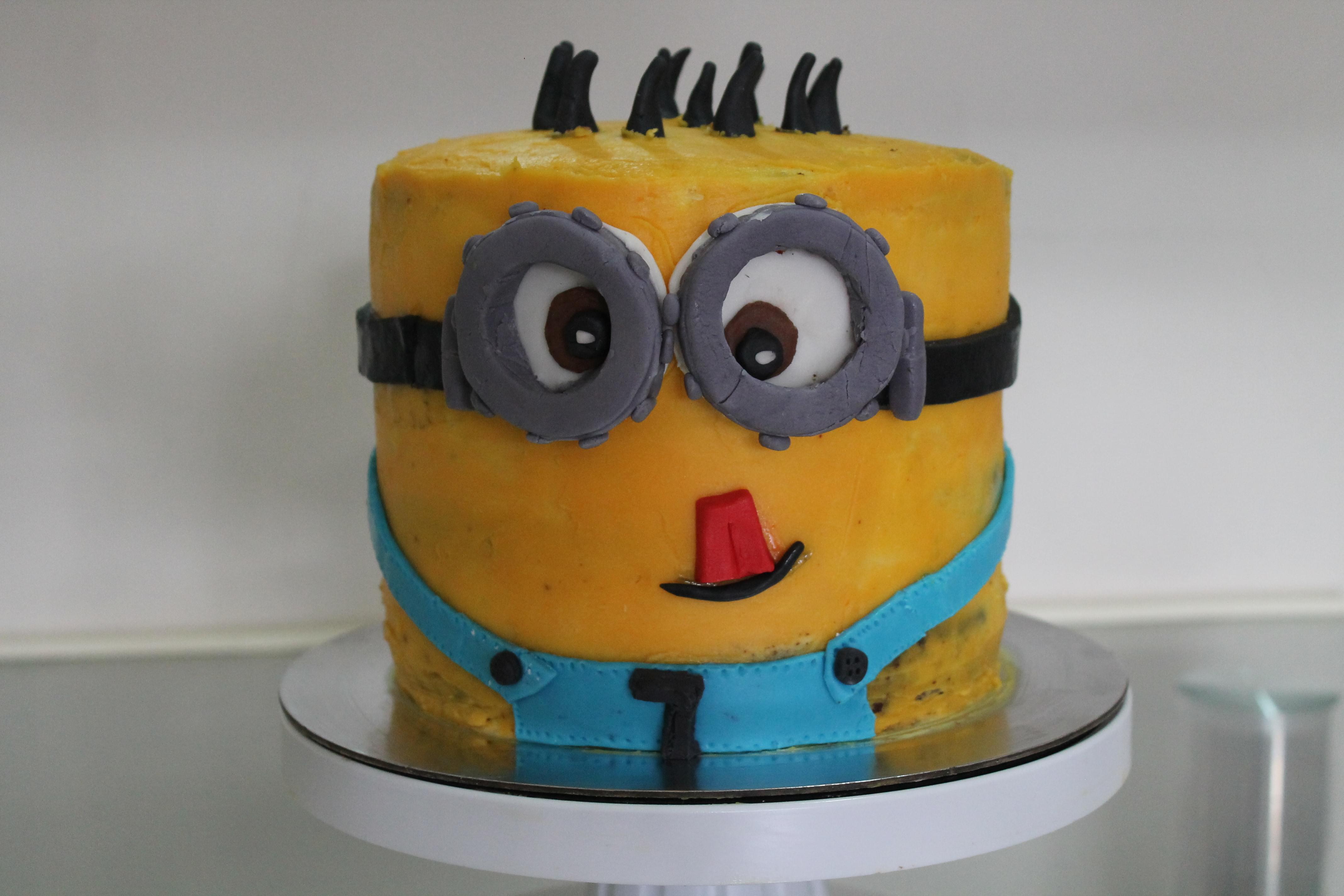 Minion Theme Cake